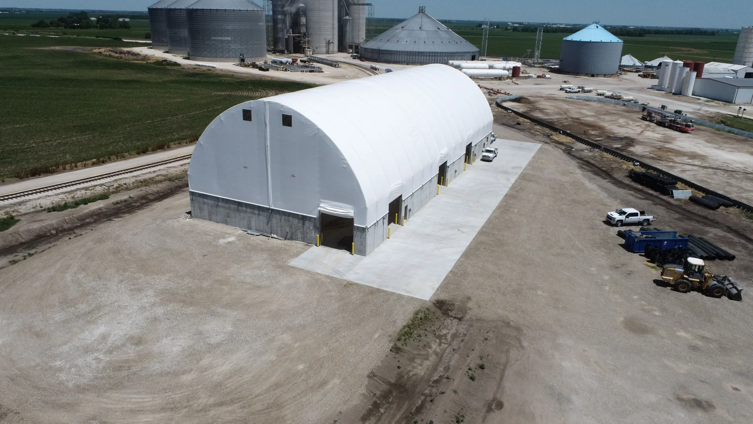 HT-Series-82x192_fert_exterior_rear-scaled